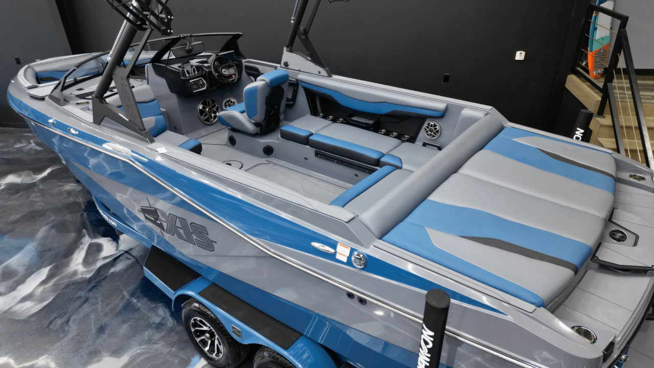 2023 Axis T235