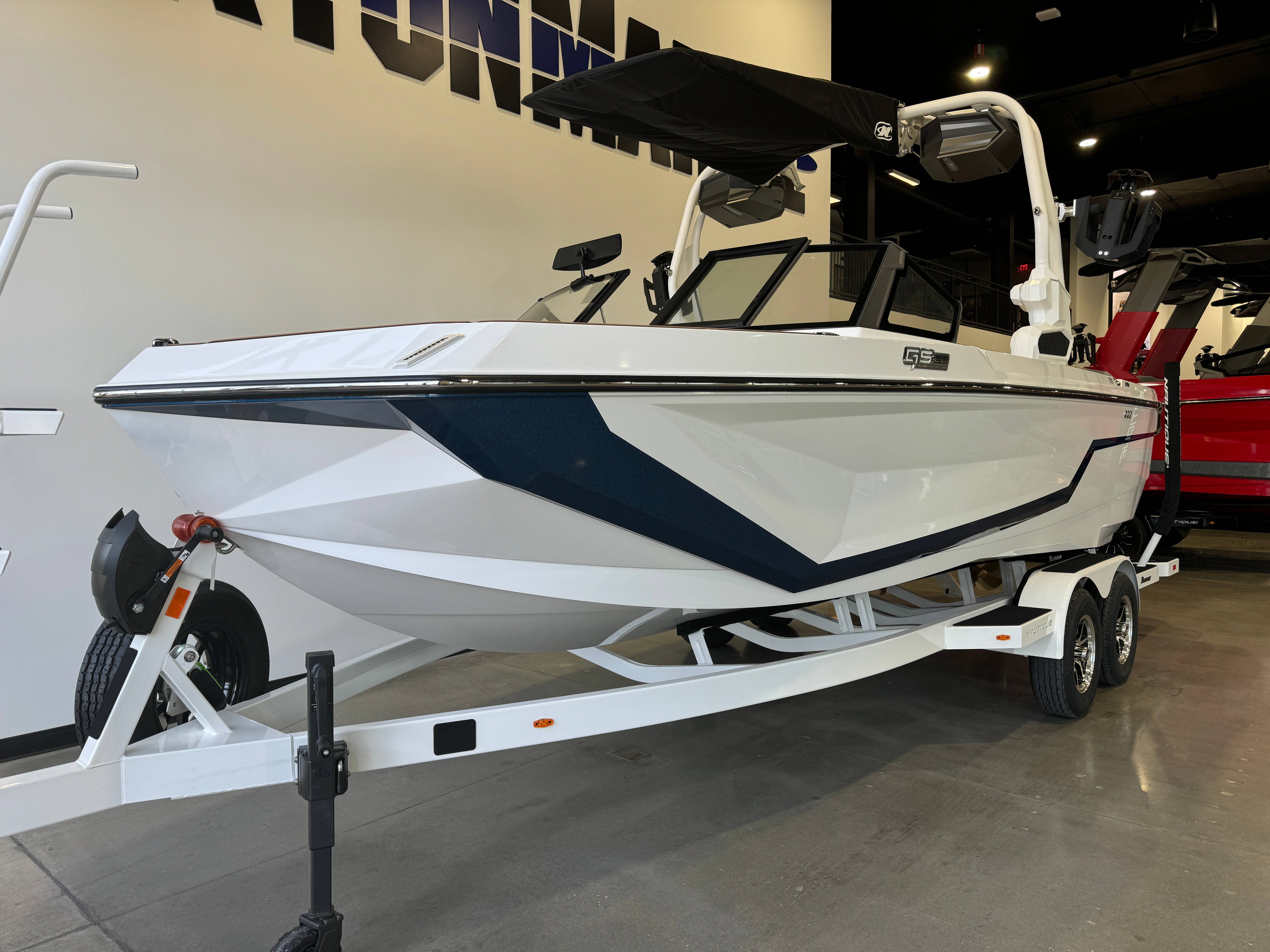 boat.Title