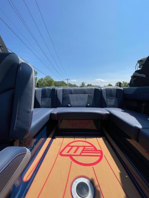 2023 Malibu Boats 20 VTX