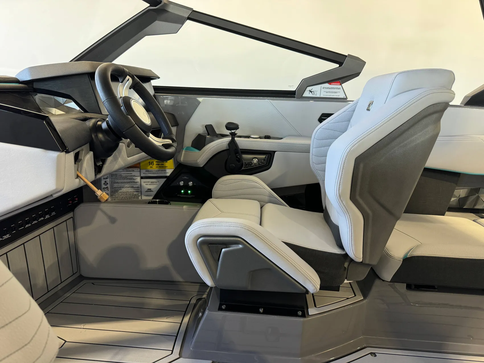 2025 Nautique G23