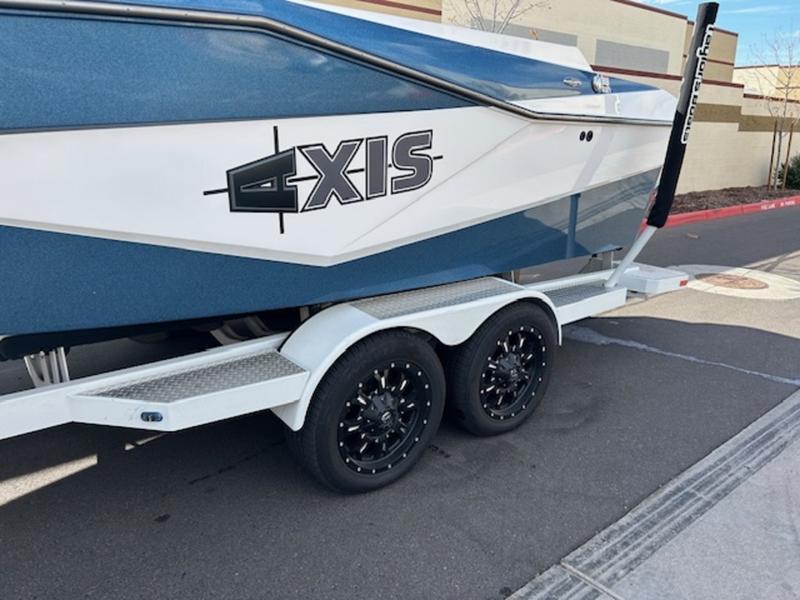 2024 Axis T235
