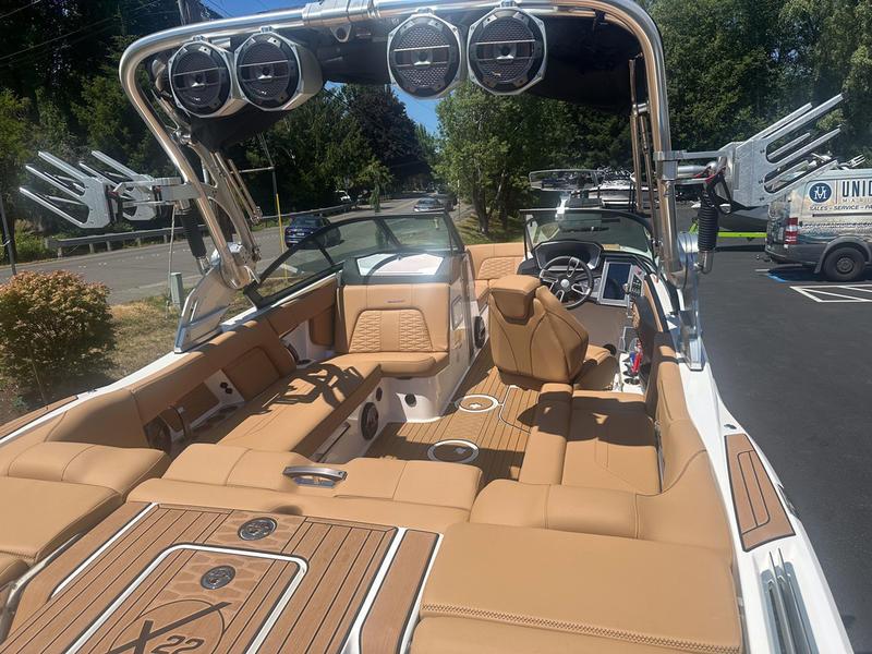 2021 MasterCraft X22