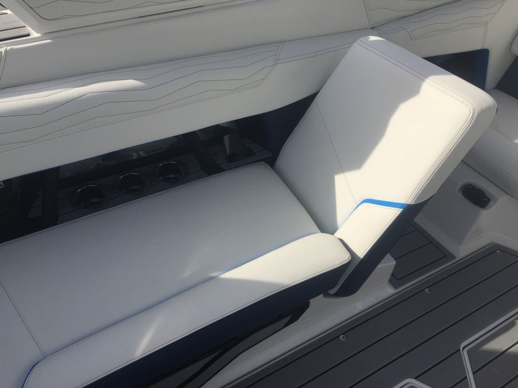 2025 Nautique Super Air Nautique G23