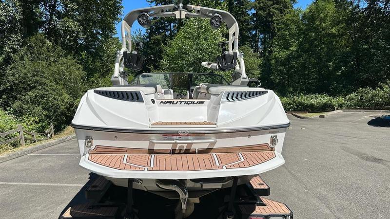 2019 Nautique G23