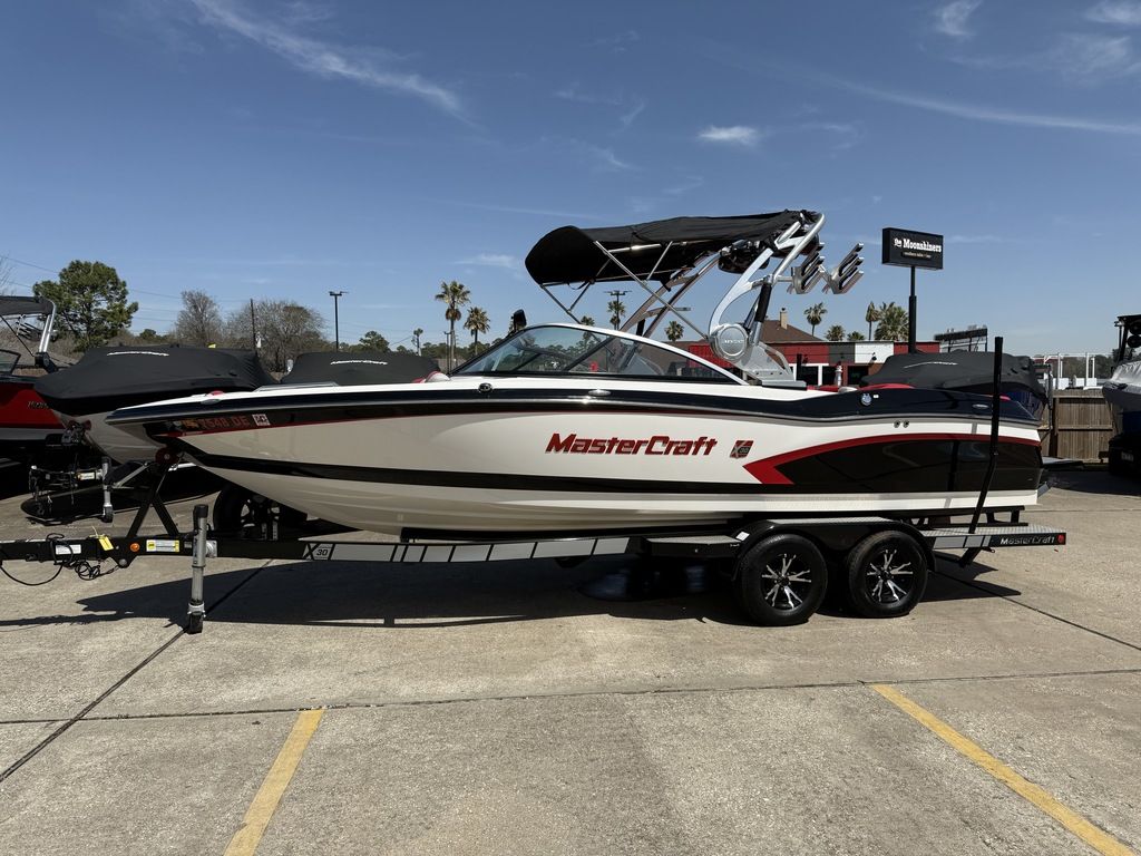 2015 MasterCraft X30