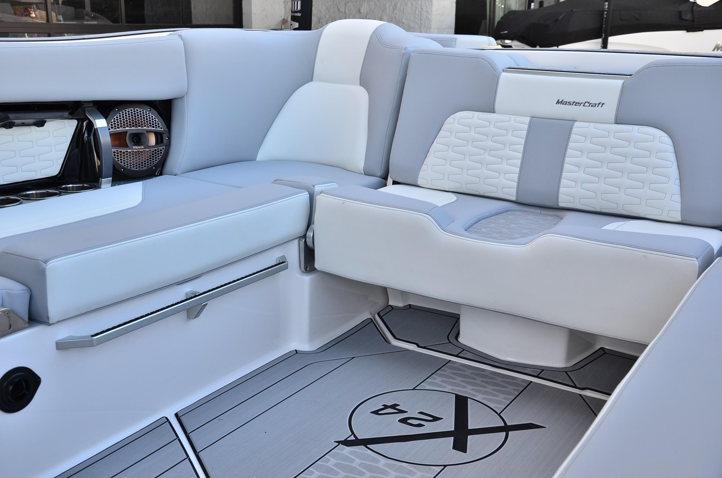 2024 MasterCraft X24 w/ 6.2 Ilmor SuperCharged Engine! 2024 Model Year End Closeout!