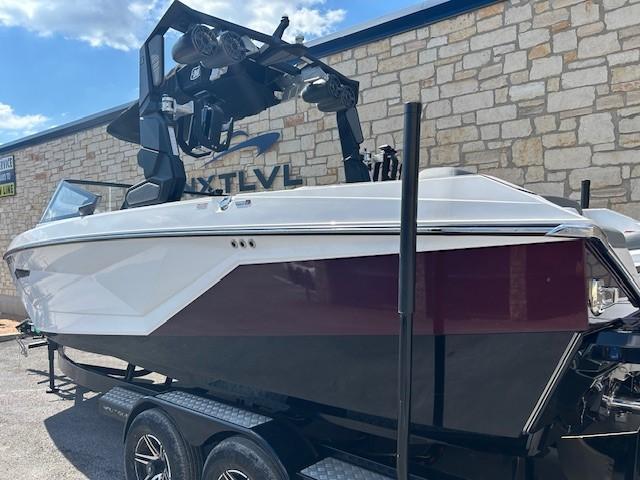 2022 Nautique G23
