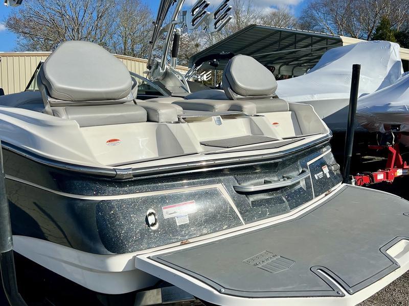 2016 MasterCraft X20