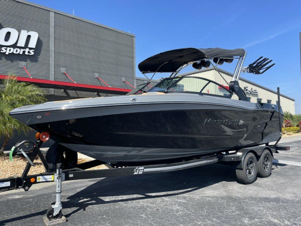 2023 MasterCraft XT23