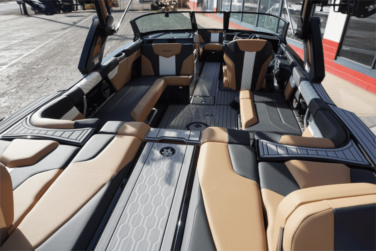 2025 MasterCraft XT23