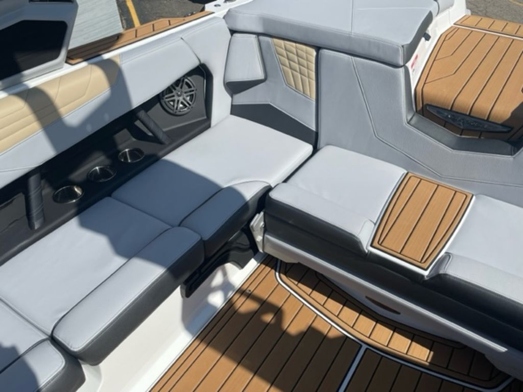 2024 Nautique Super Air Nautique S23