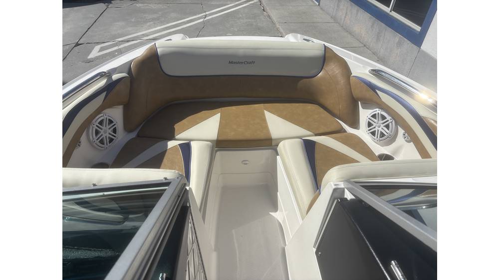 2010 Mastercraft X2