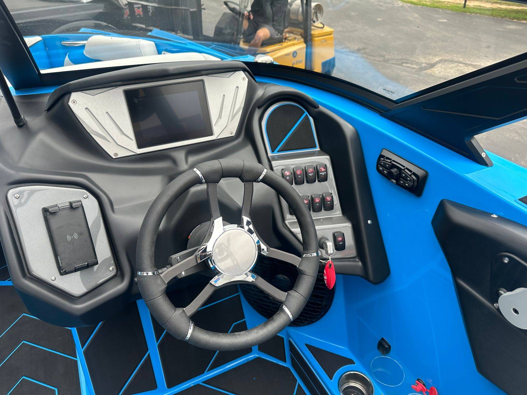 2024 Supreme S220
