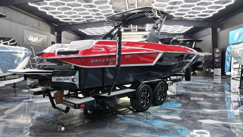 2018 Malibu Wakesetter 24 MXZ