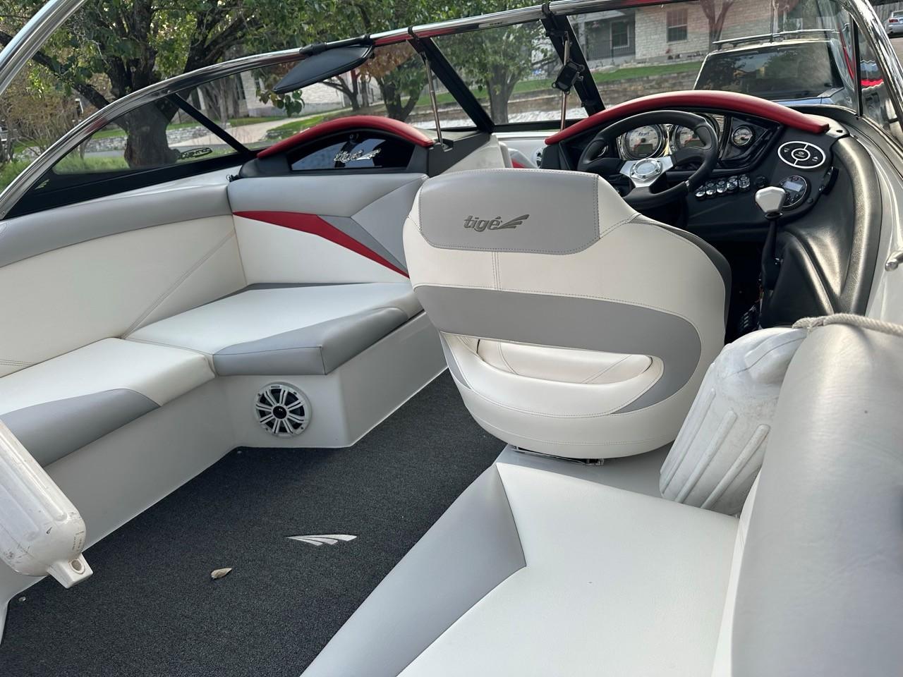 2011 Tige Z1 – Low Hours and Clean