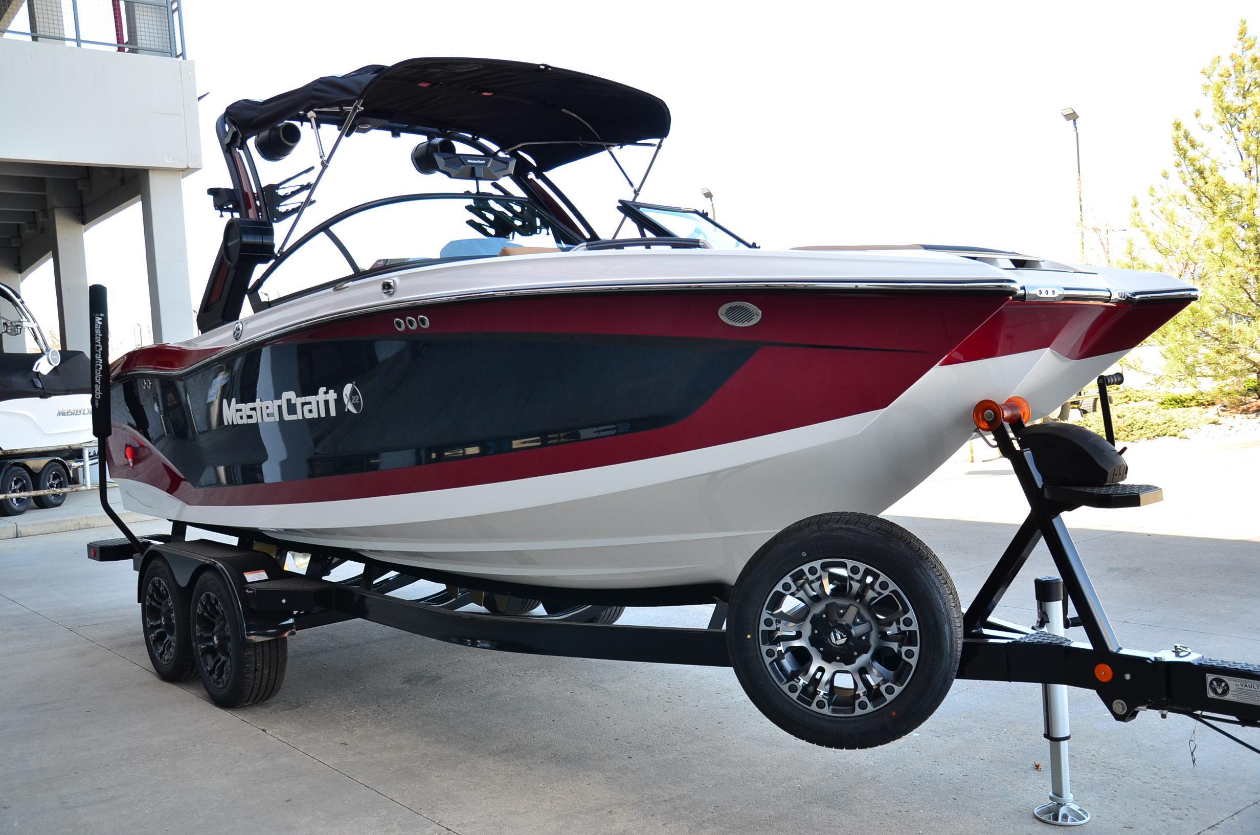 2024 MasterCraft X22 – Classic MasterCraft ProTour Red! 2024 Model Year End Clearance!