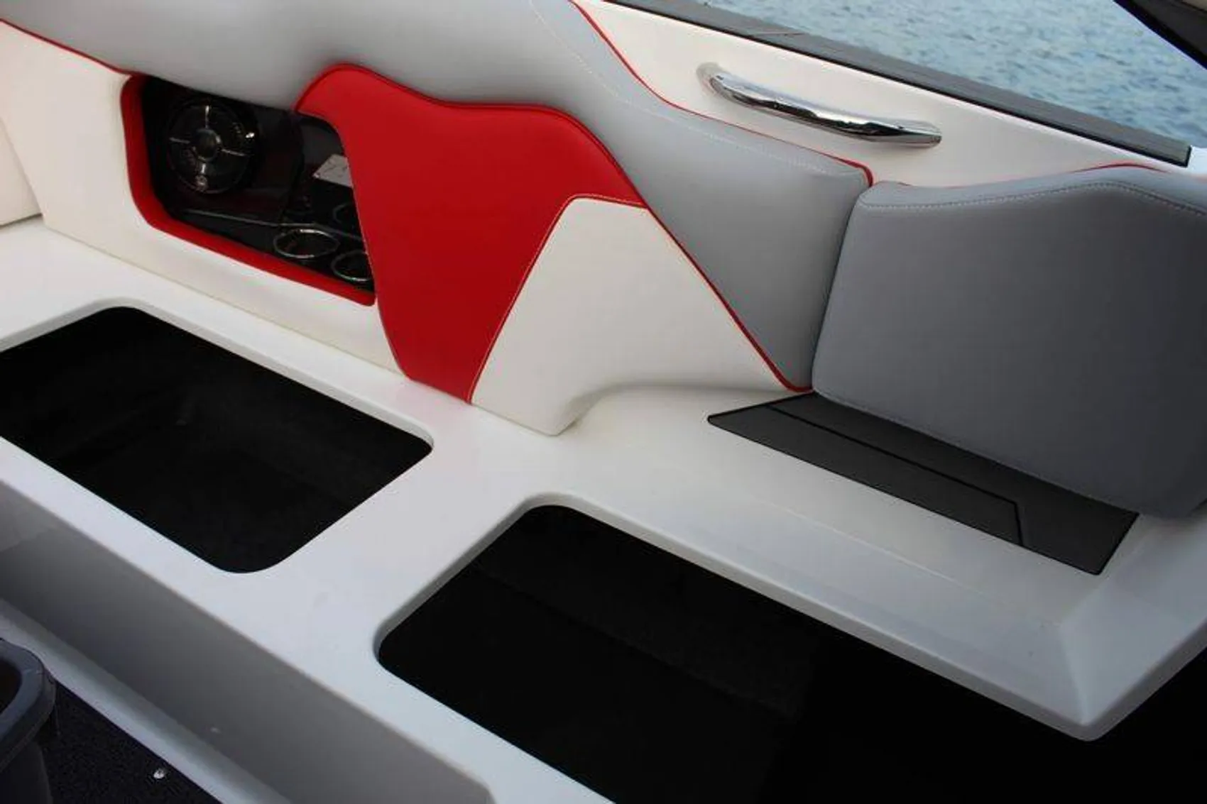 2020 Supreme ZS212