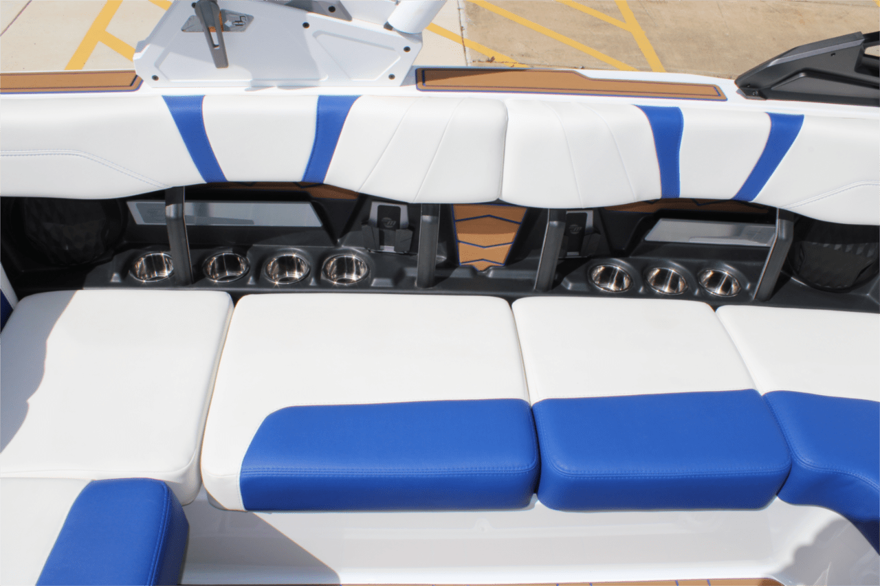 2025 Malibu 22 MXZ