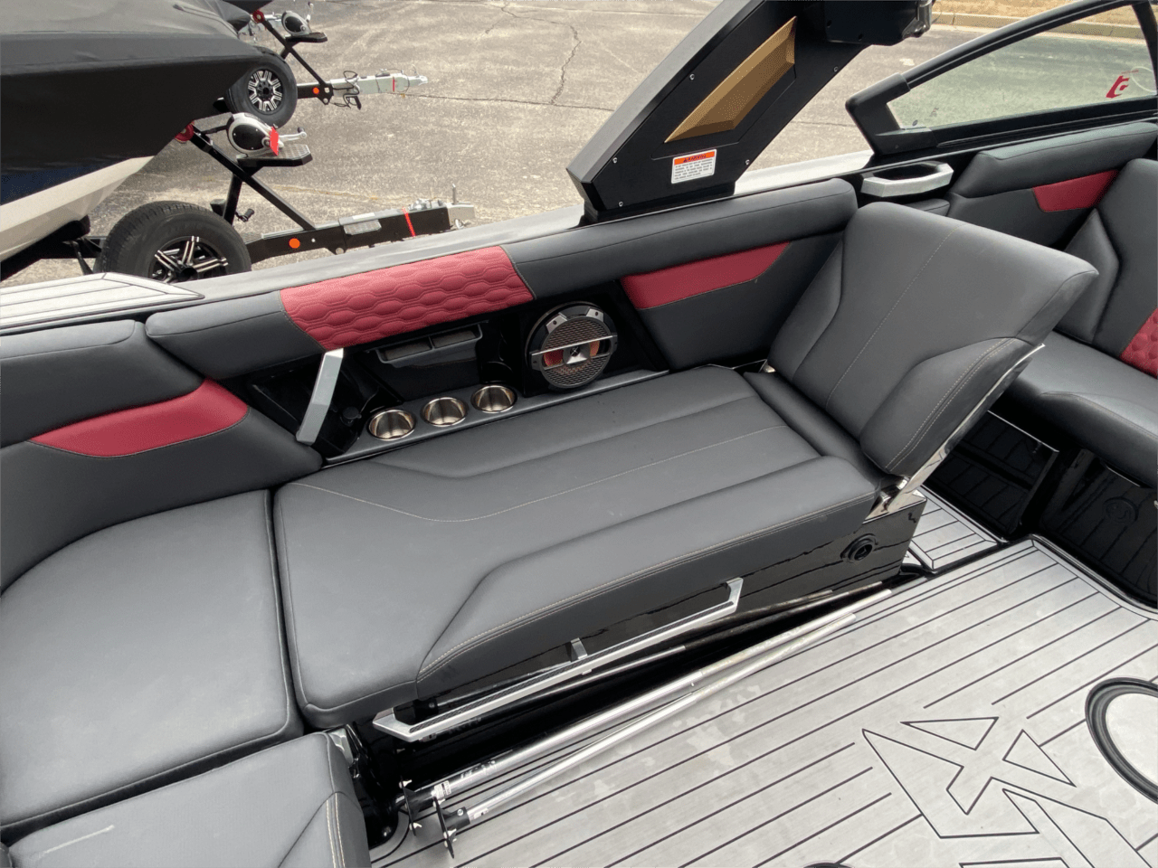 2022 MasterCraft XT24