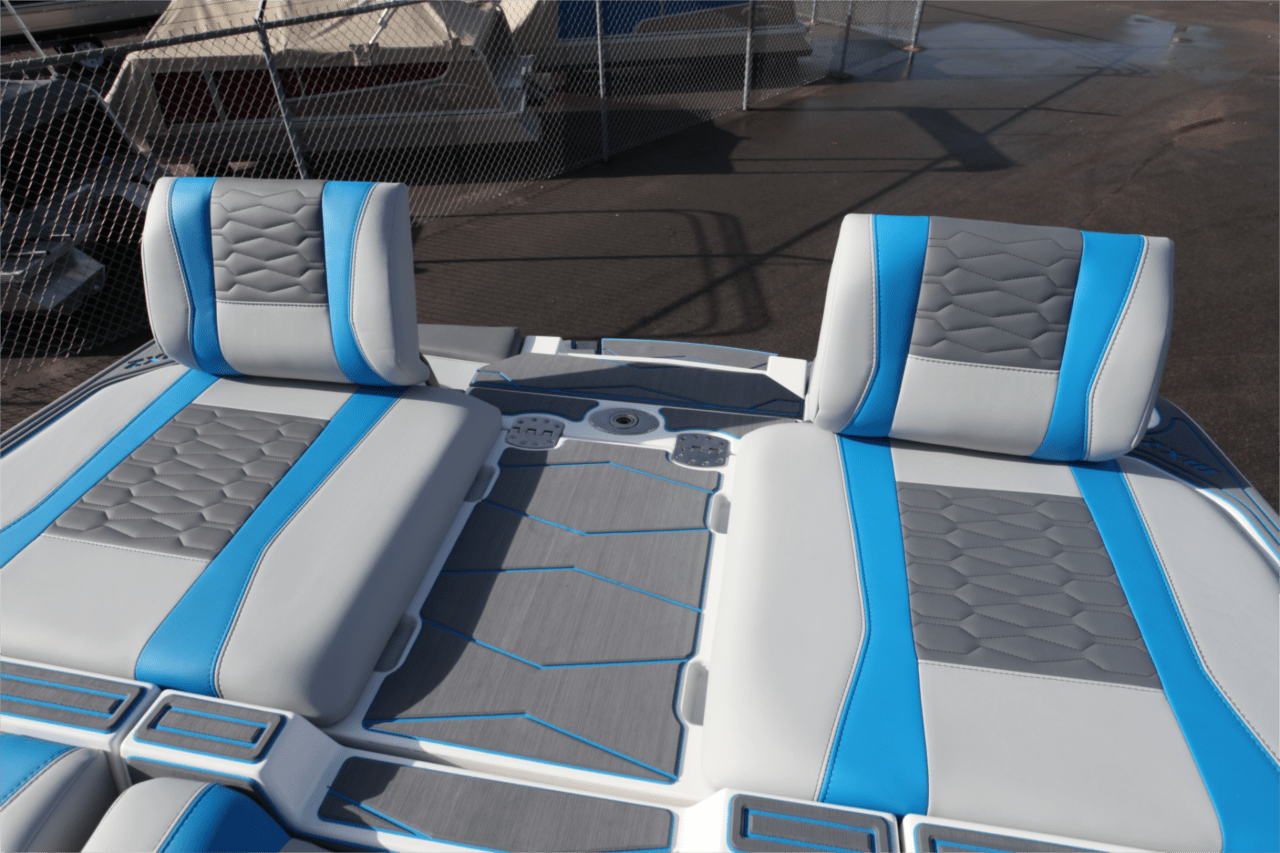 2025 Malibu 24 MXZ