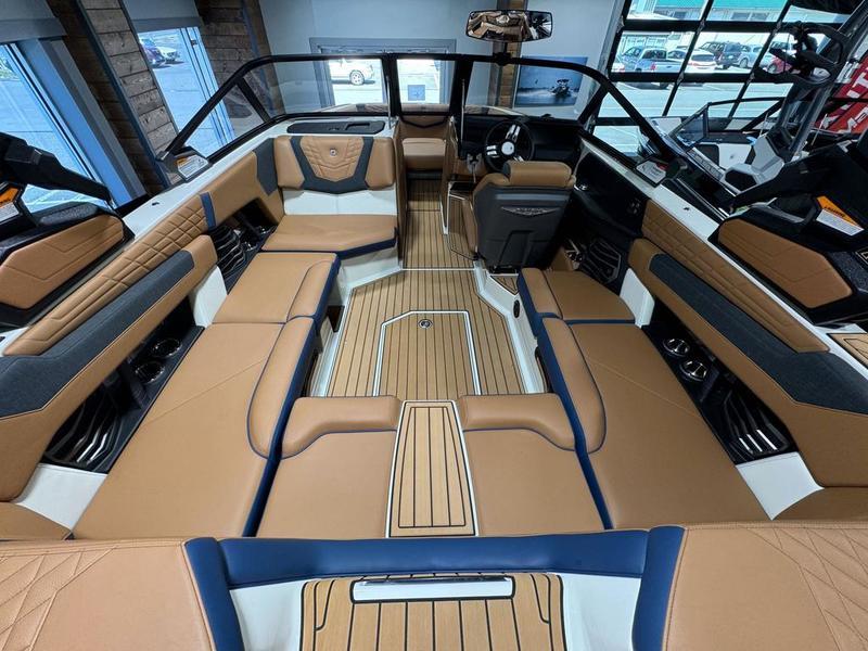 New 2024 Nautique G21