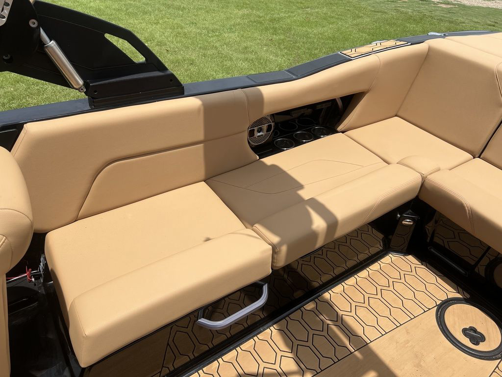 2022 MasterCraft NXT24