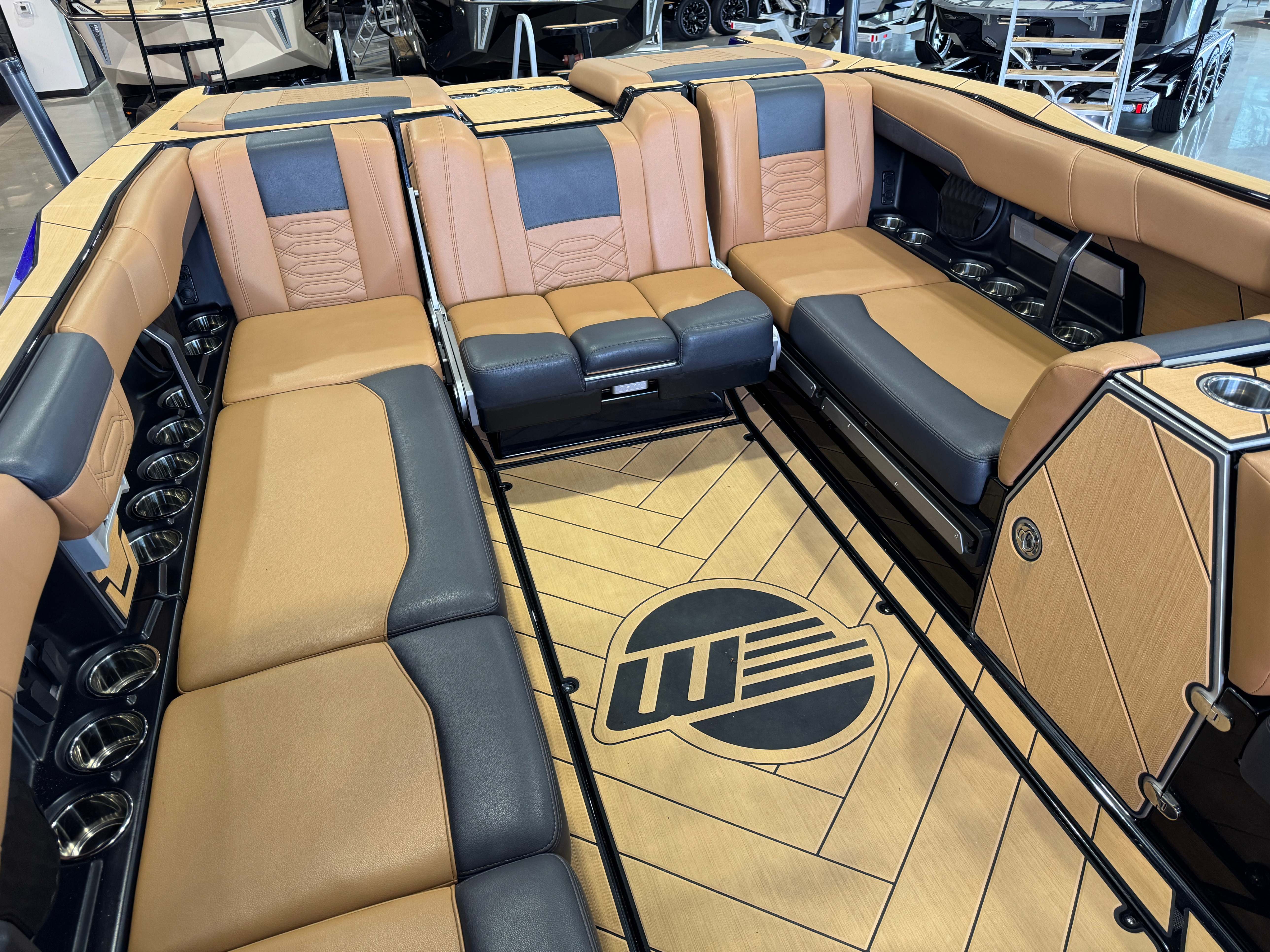 2023 Malibu Wakesetter 26 LSV