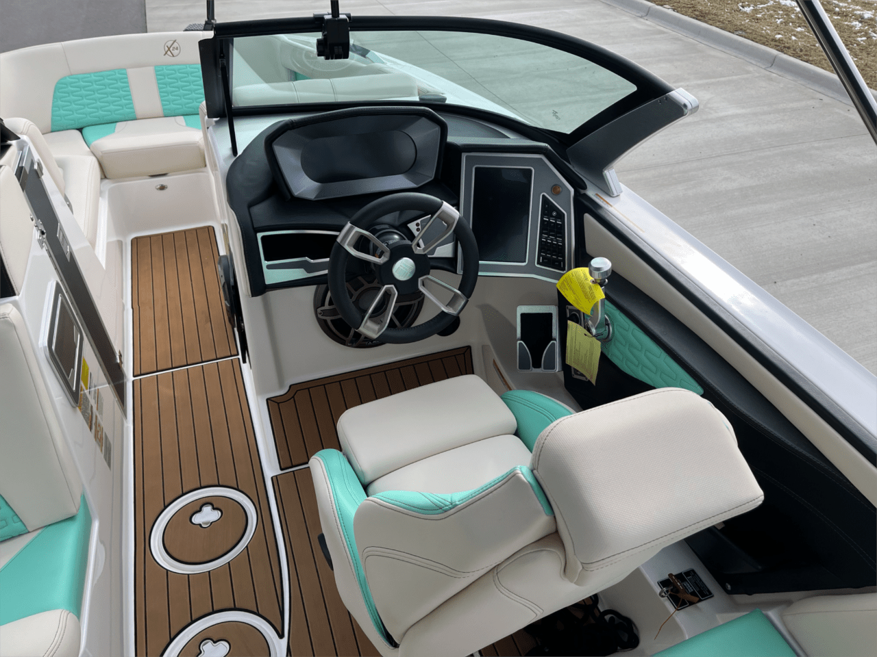 2022 MasterCraft X24