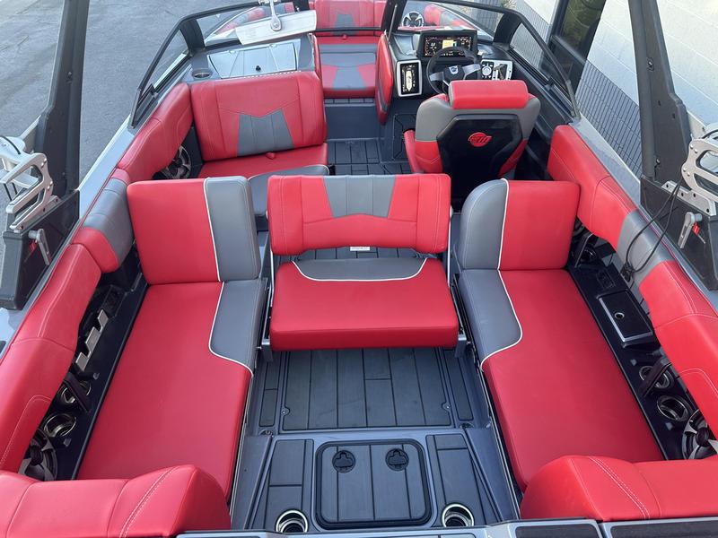 2021 Malibu 23 MXZ