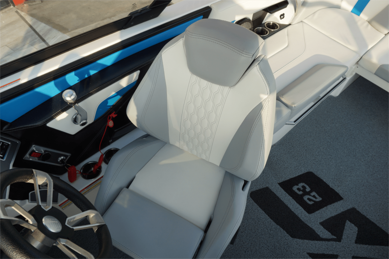 2024 MasterCraft XT23 – Factory Demo w/ 6.2L
