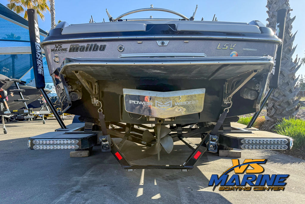 2016 Malibu Boats 23 LSV