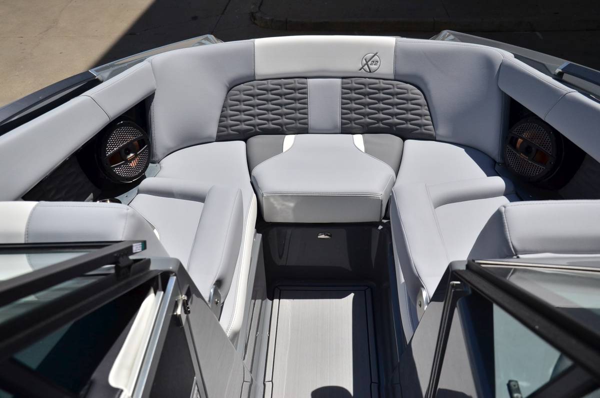 2023 MasterCraft X22 – MODEL YEAR END LIQUIDATION!