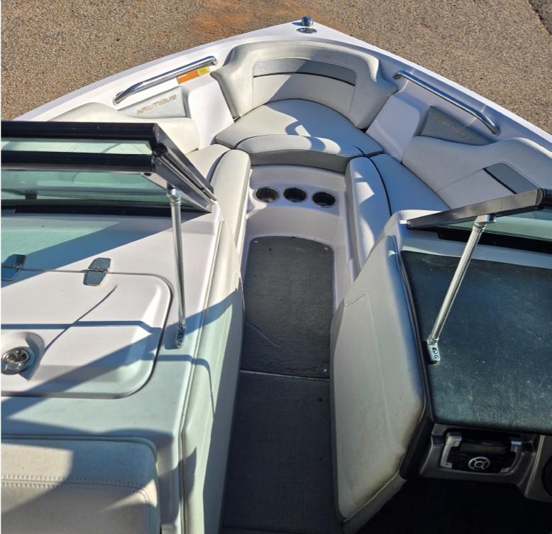 2013 Sport Nautique 200