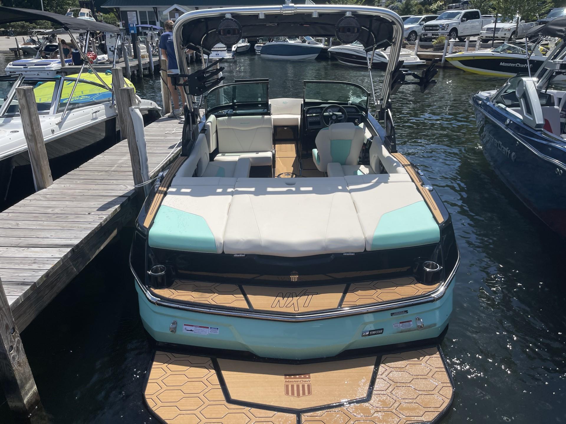 2024 MasterCraft NXT21