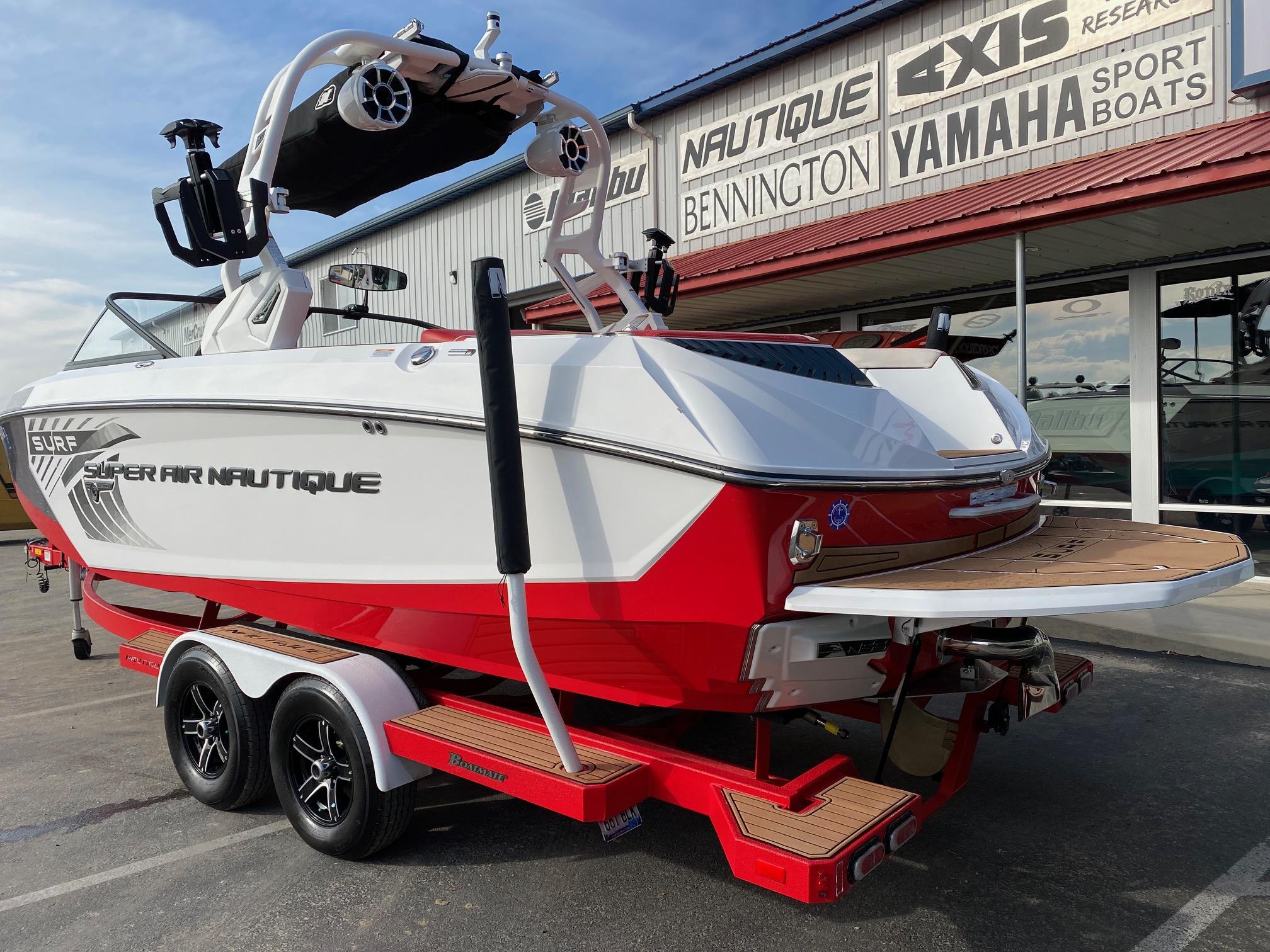 2018 Nautique G23