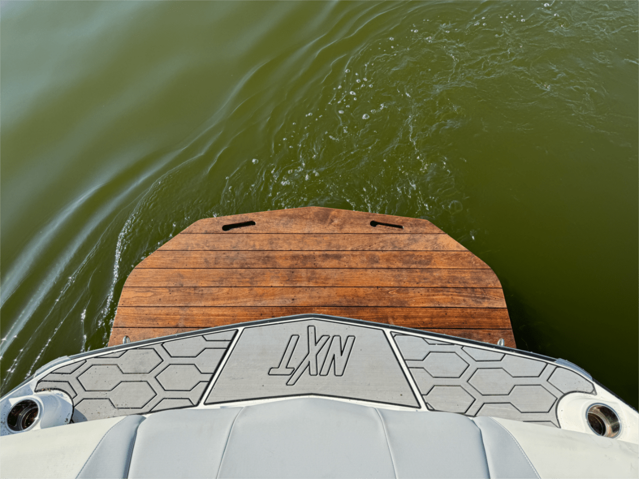 2022 MasterCraft NXT20