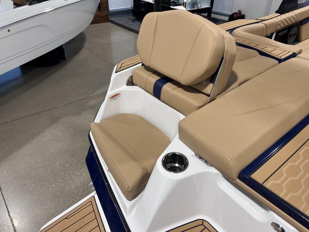 2025 MasterCraft XT22T