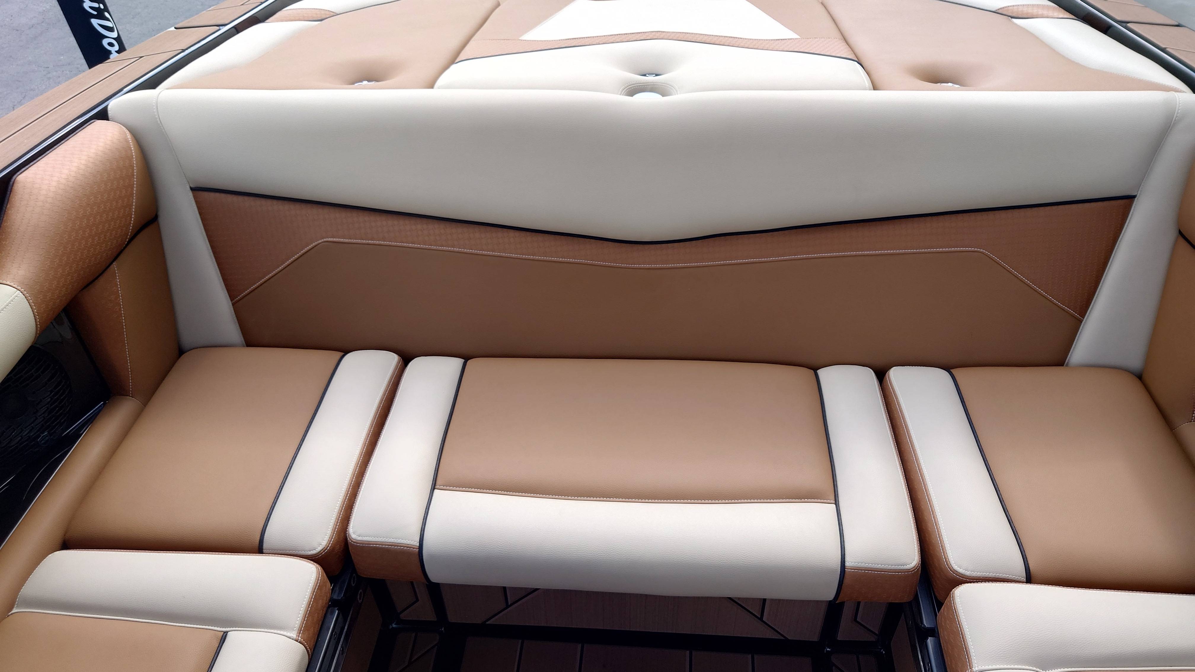 2024 Supreme S220