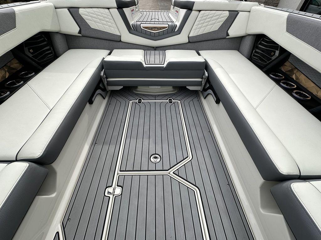 2024 Nautique G25