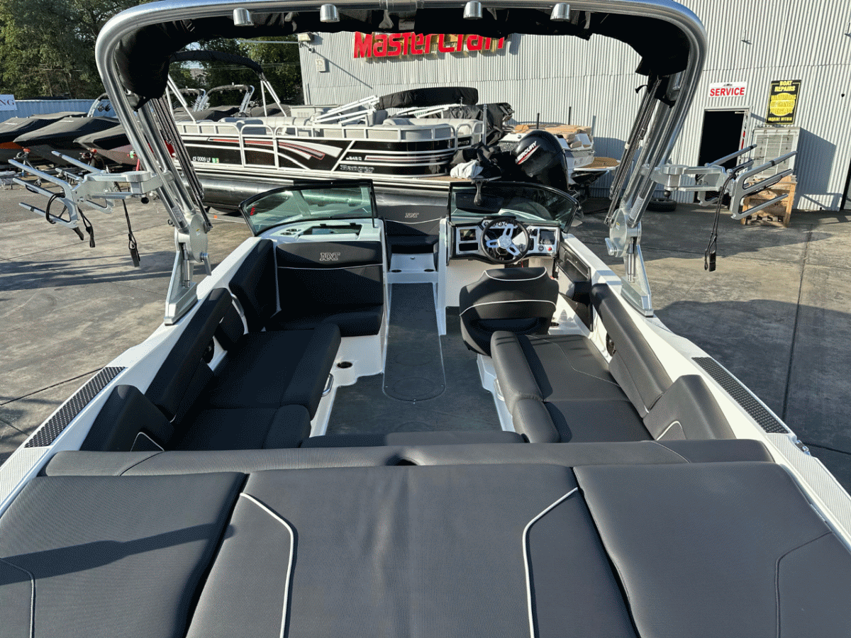 2019 MasterCraft NXT22