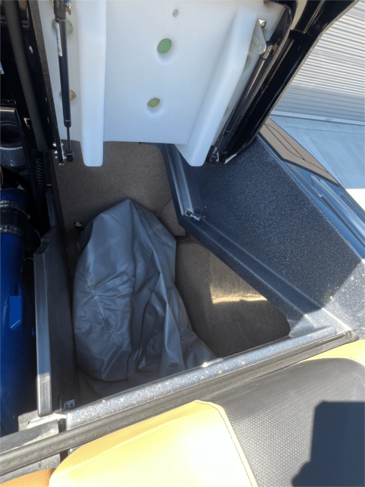 2021 MasterCraft X24