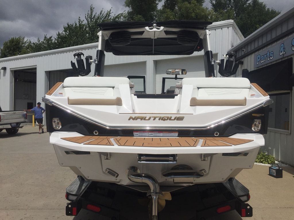 2025 Nautique Super Air Nautique G23