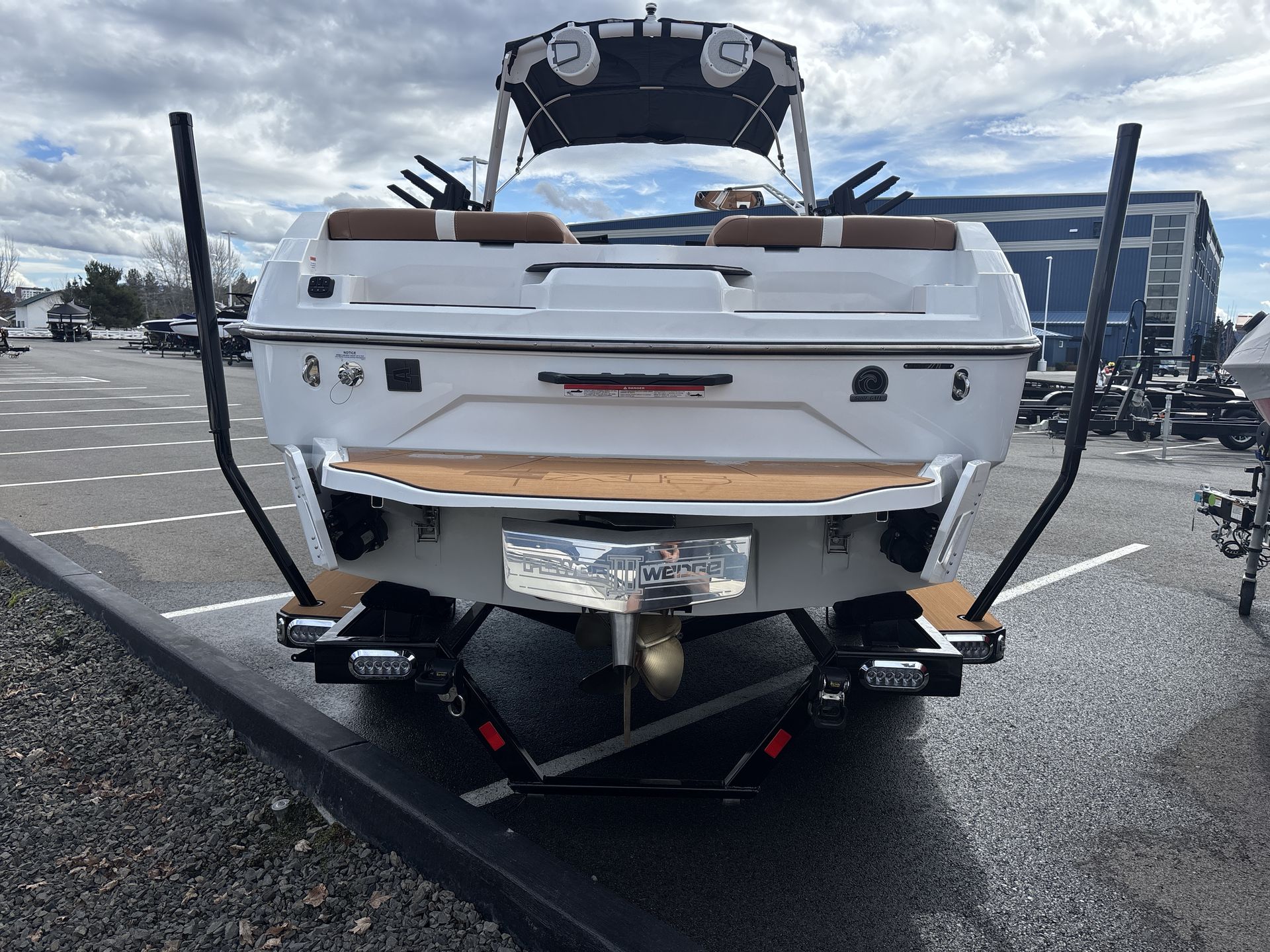 2025 Axis A245 Icon