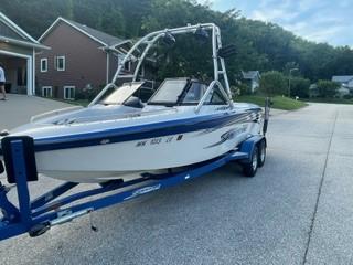 2005 Ski Supreme V220 Sky