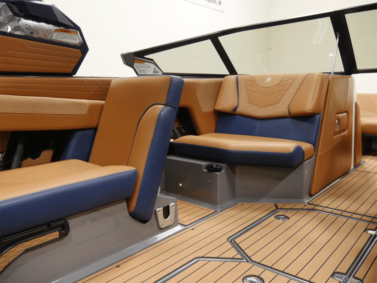 2021 Nautique G23 – Emerald Metal Flake/Admiral Blue