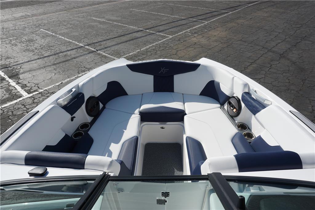 2024 MasterCraft XT24