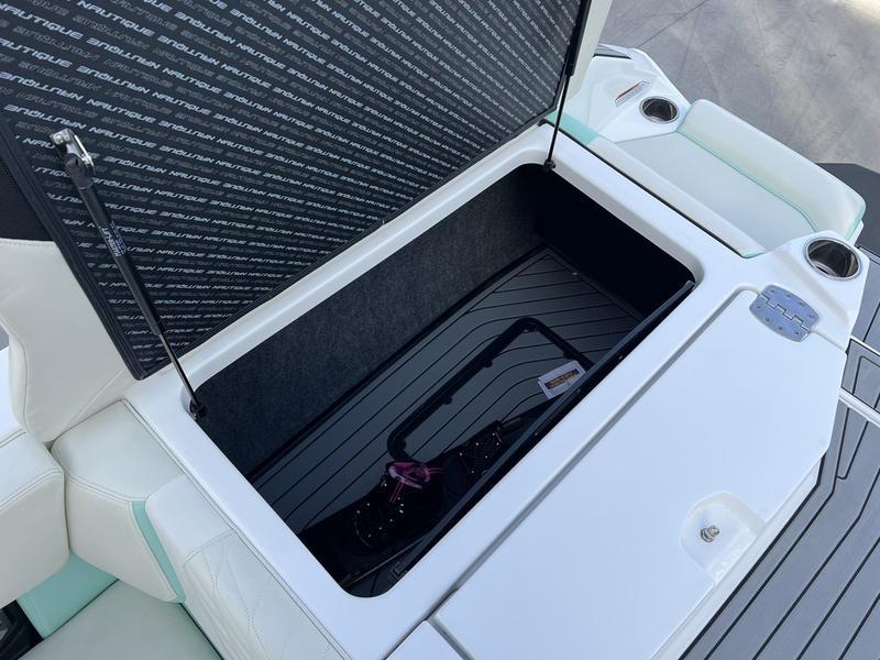 2023 Nautique G25