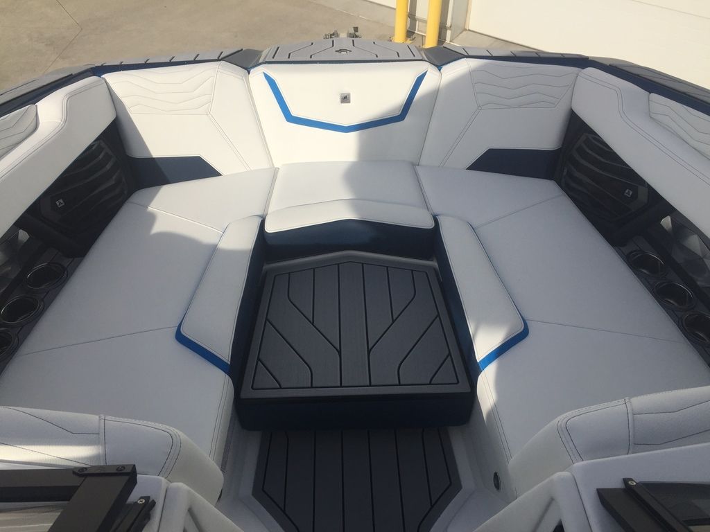 2025 Nautique Super Air Nautique G23