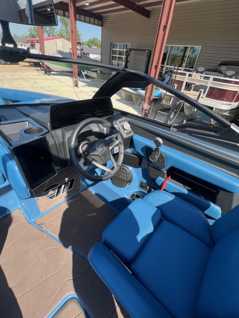 2025 Malibu Boats 24 MXZ