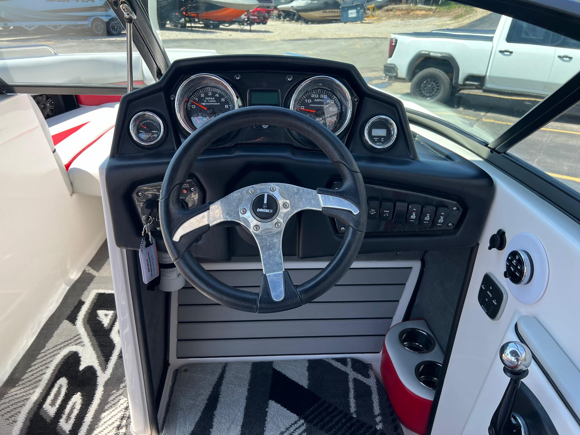 2013 MOOMBA MOJO 2.5 W/SURF SYSTEM AND XXL BALLAST SYSTEM PKG